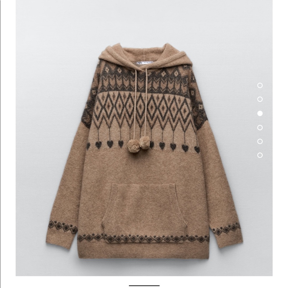 Wool blend oversized sweatshirt.
